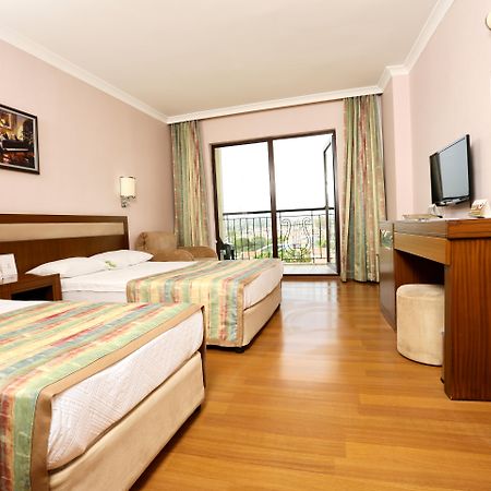 Selectum Family Comfort Side Kizilagac  Kültér fotó